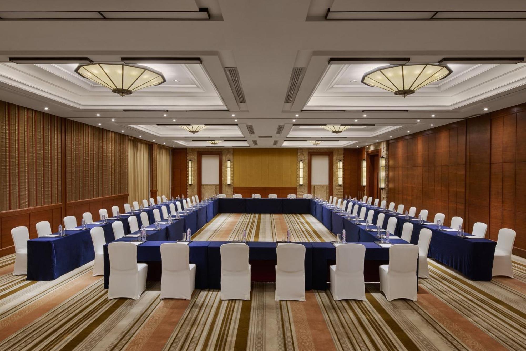 Intercontinental Xishuangbanna Resort By Ihg Цзинхун Экстерьер фото