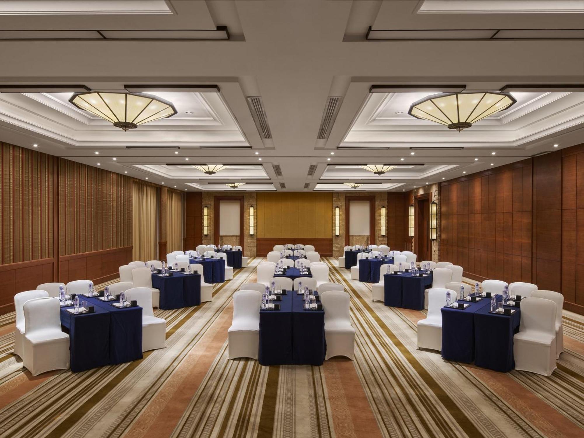 Intercontinental Xishuangbanna Resort By Ihg Цзинхун Экстерьер фото