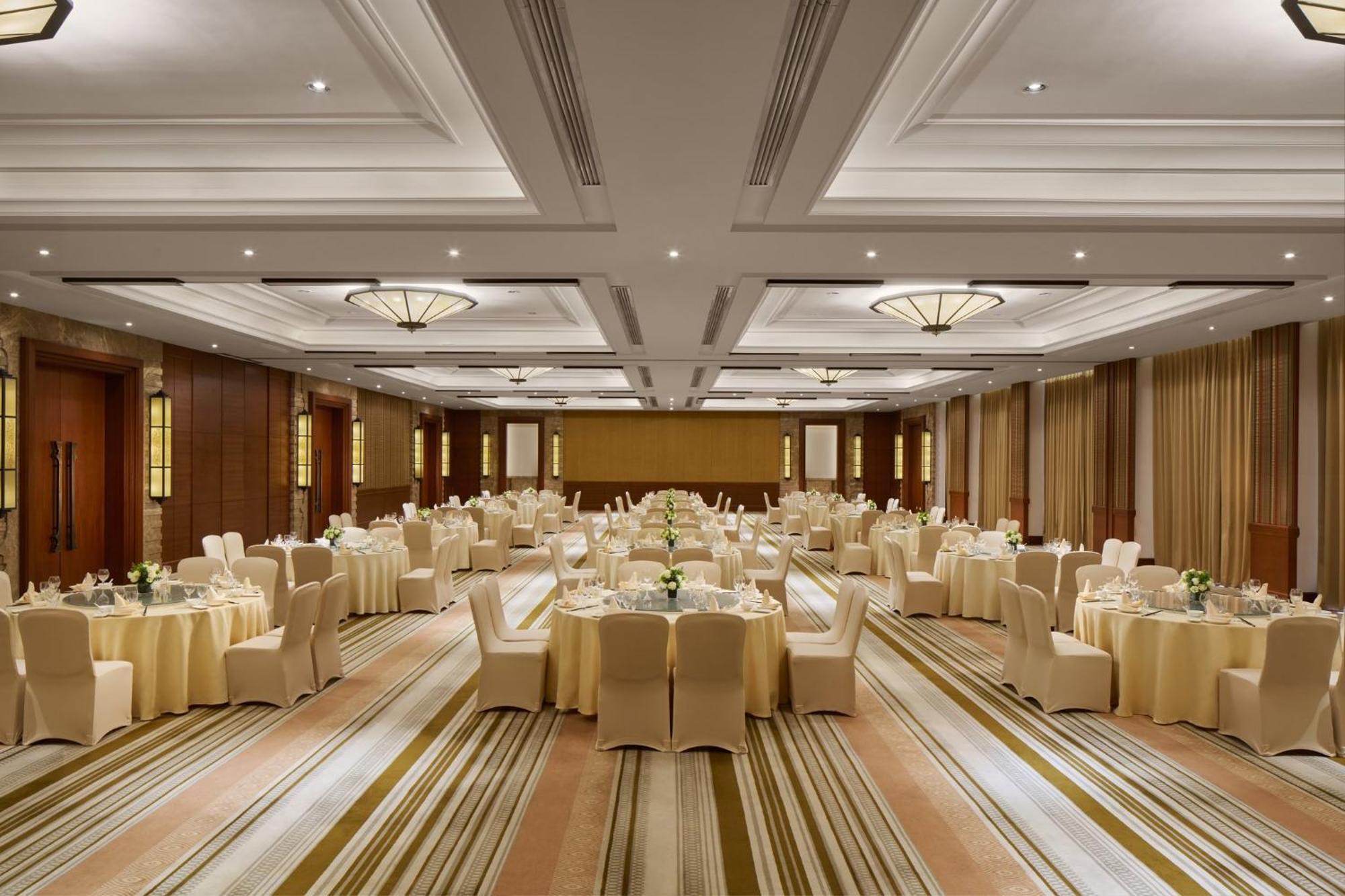 Intercontinental Xishuangbanna Resort By Ihg Цзинхун Экстерьер фото